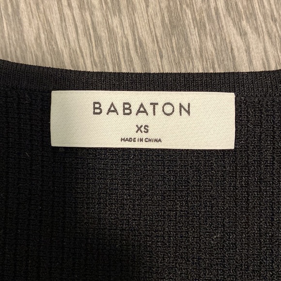 Aritzia Babaton Carlotta top in size XS - Picture 3 of 4